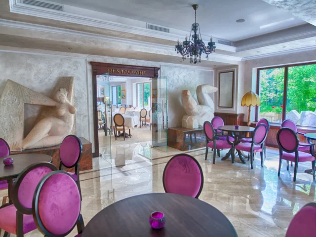 Restaurant Four Seasons — Grand Hotel Sofianu